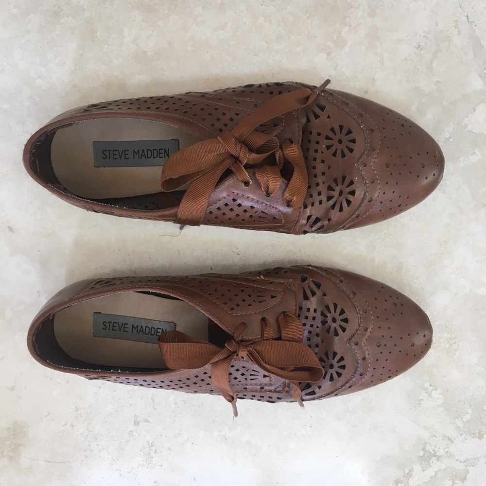 Steve Madden flat Oxford style